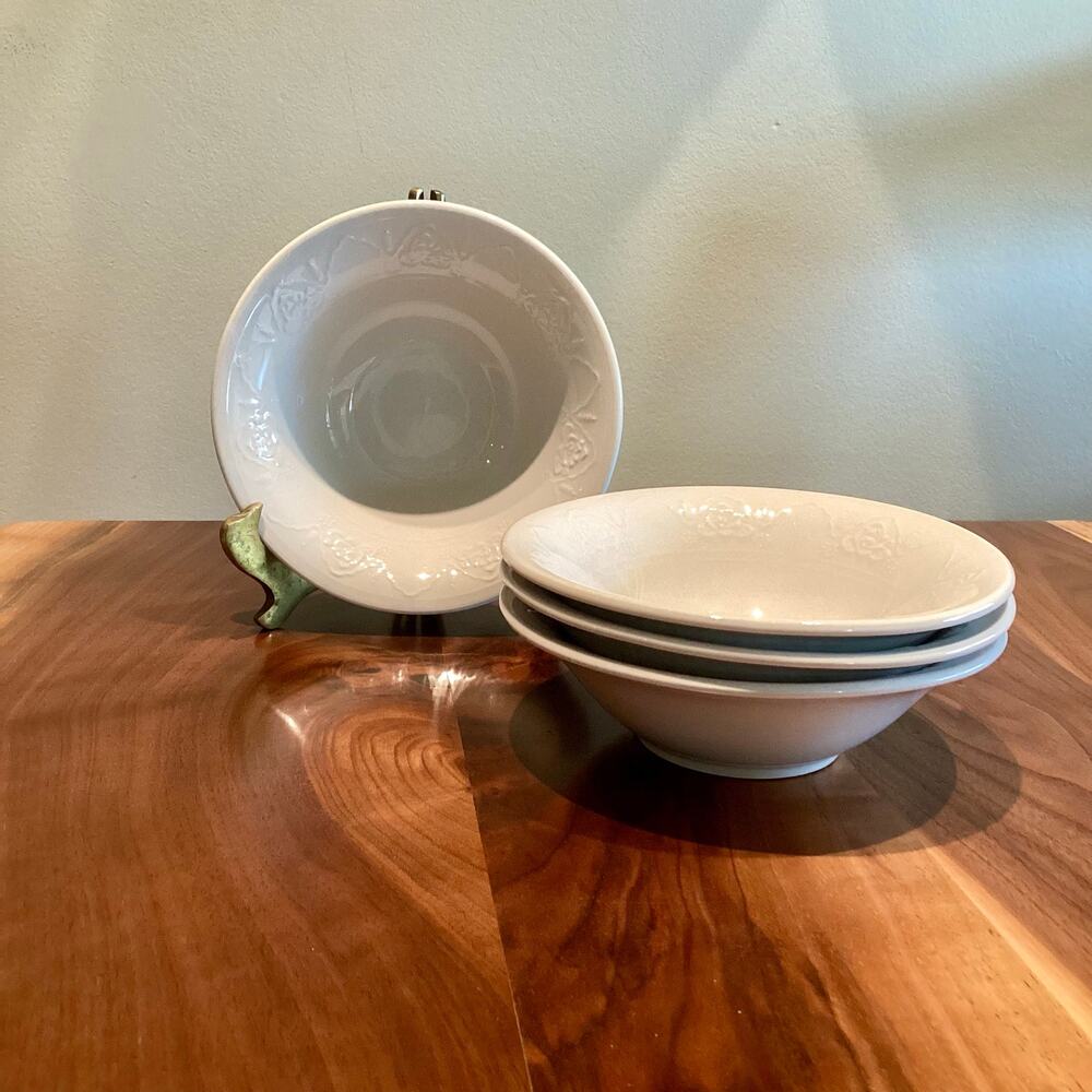 Oneida Lace Impressions Soup / Cereal Bowls